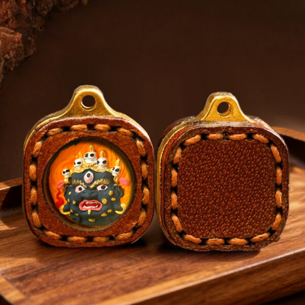 Hand-painted wipe thangka mini pendant Zakiram's past and present life Green Tara Fifth Master Tibetan leather case Small thangka